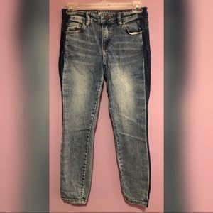 Cropped Jeans with Navy Stripes